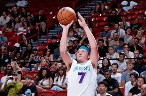 搜狐体育轮换主力曼联安德森